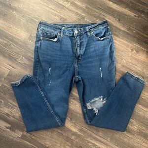 Old Navy Distressed Jeggings